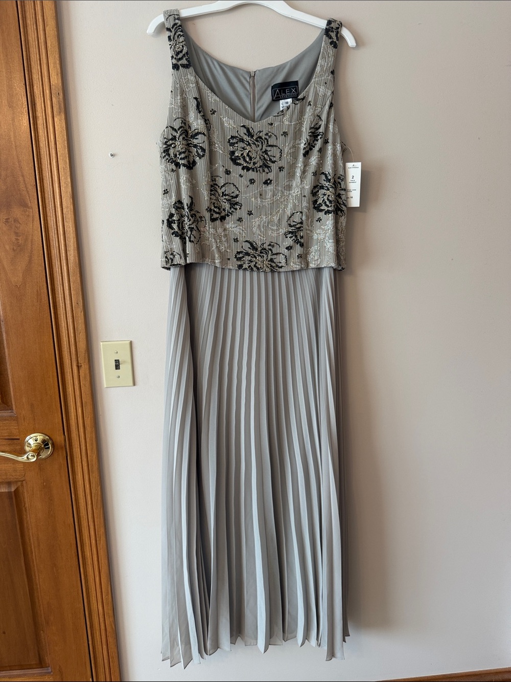 NWT ALEX Evening Size 18 Mother of the Bride Dress Evening Gown Elegant Sparkly